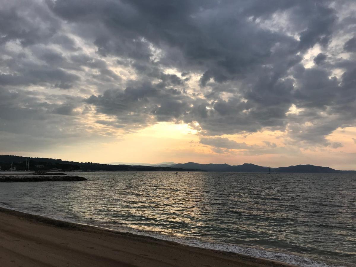 Appartement Le Cosi 2 -Bord De Mer- La Ciotat Bagian luar foto