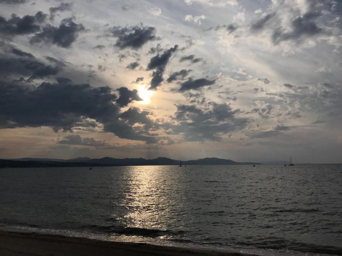 Appartement Le Cosi 2 -Bord De Mer- La Ciotat Bagian luar foto